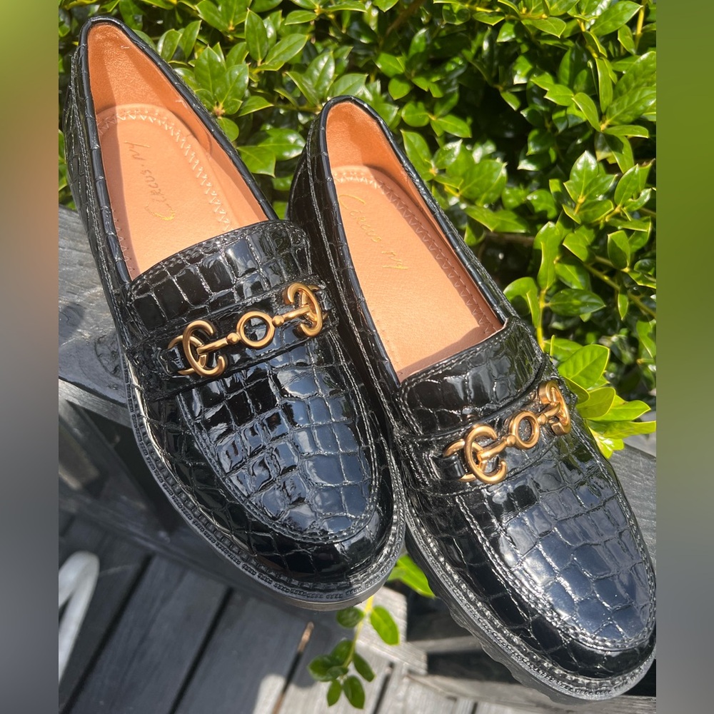 Circus by Sam Edelman Deana Black Croc Patent  Loafer. - Picture 4 of 6